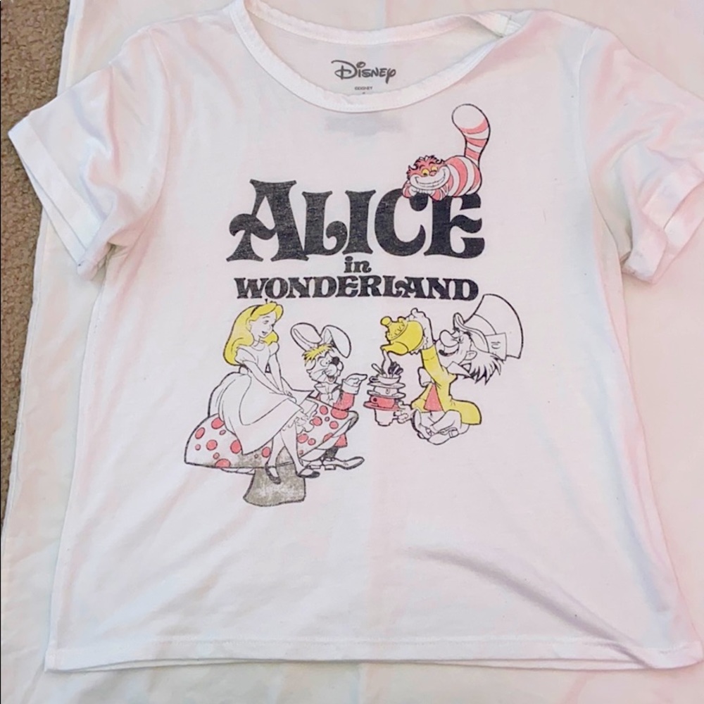 Alice in wonderland Disney shirt